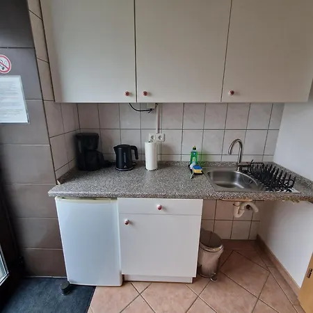 Zentral Zur Kurklinik Inkl Parkplatz * Бад-Эйнхаузен